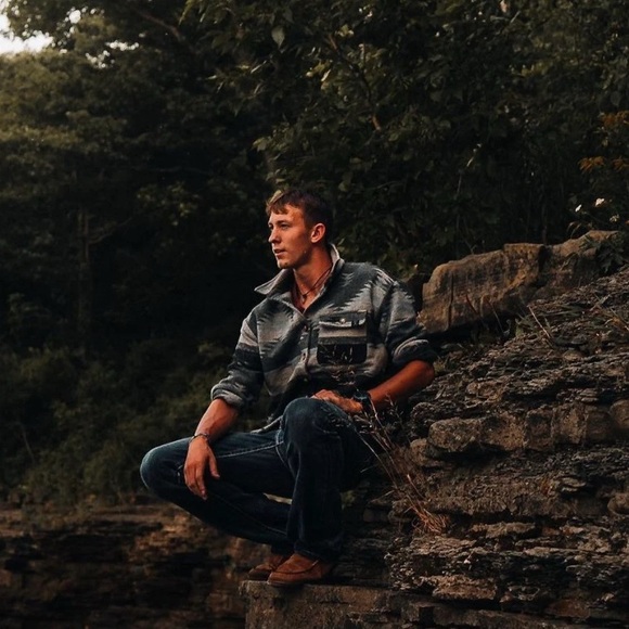 Modest Maverick- SURFSIDE Jacket | RIPTIDE - Picture 3 of 5